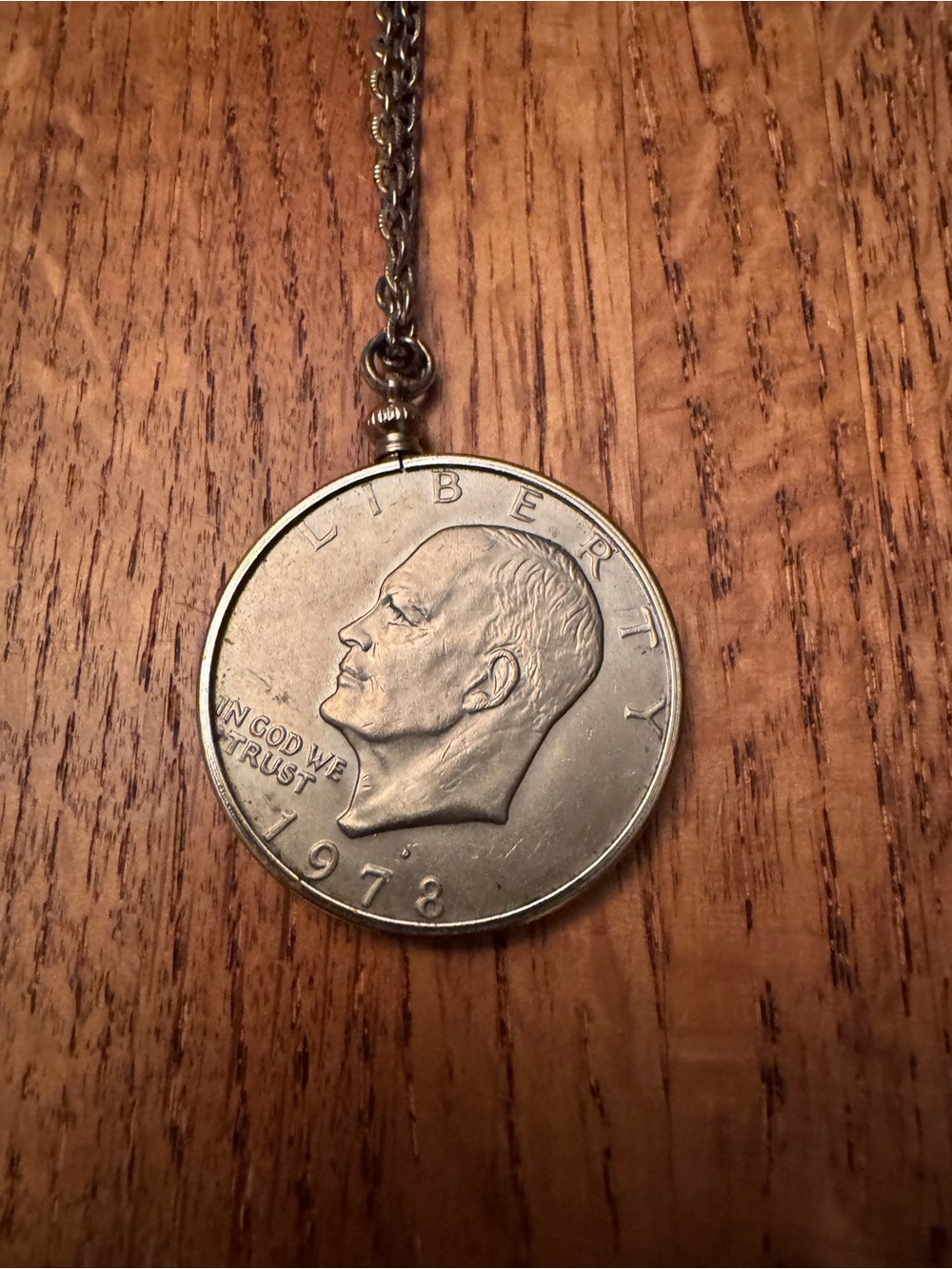 Vintage 1978 Eisenhower Dollar Coin Pendant Necklace 28” Chain Novelty Jewelry
